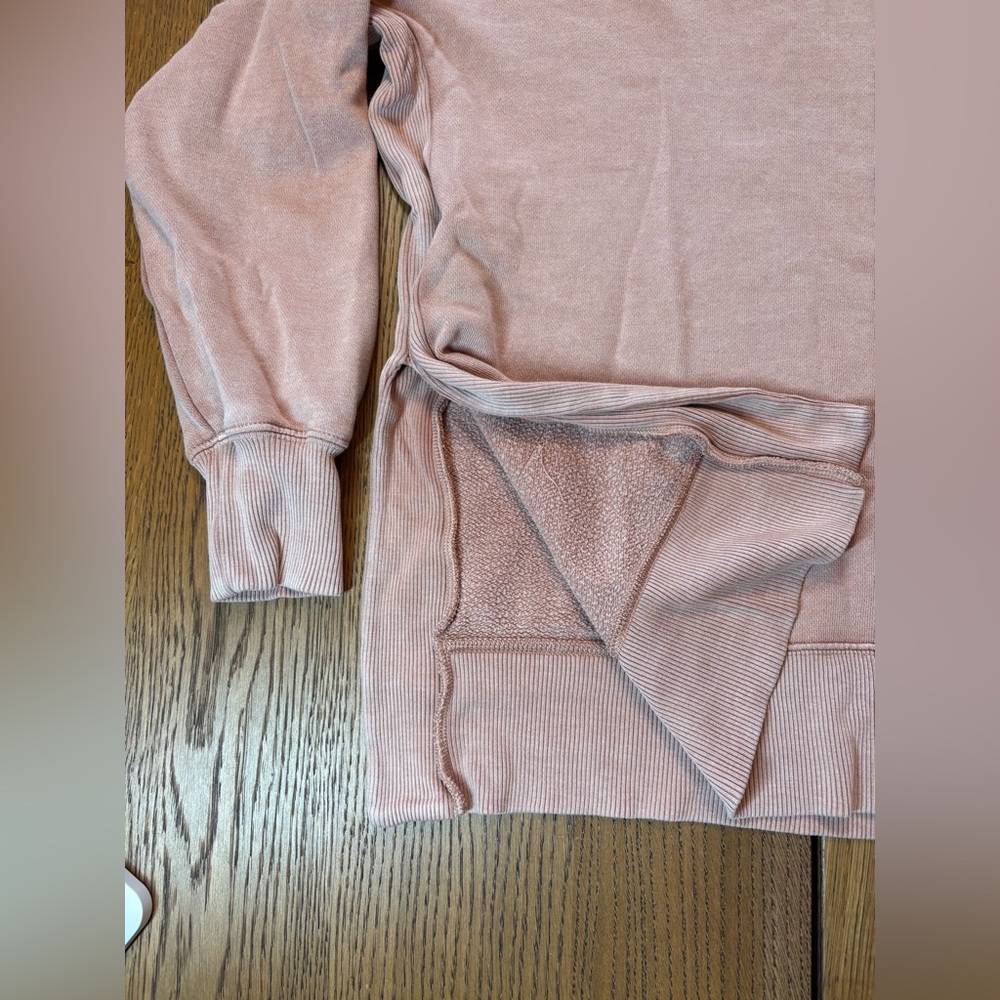 Aerie Pink Long Sleeve Sweatshirt with split hem - Picture 2 of 4